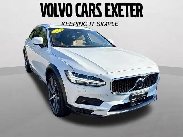 2025 Volvo V90 Cross Country Ultra, B6 AWD Gas (mild hybrid) for sale in Exeter, NH