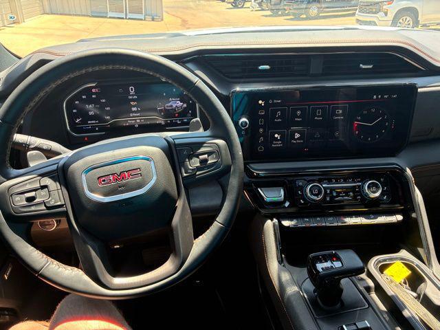 2024 GMC Sierra 1500 4WD Crew Cab Short Box AT4