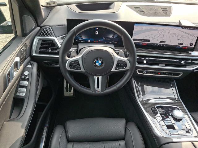 2025 BMW X7 M60i