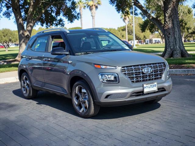 2026 Hyundai Venue SEL w/Two-Tone Roof