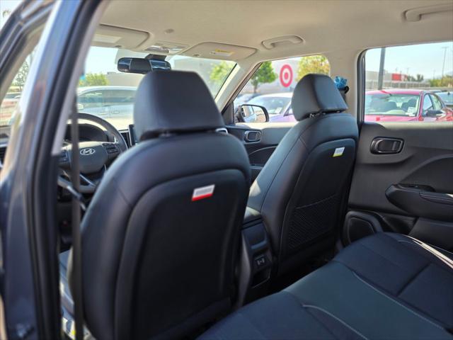 2026 Hyundai Venue SEL w/Two-Tone Roof