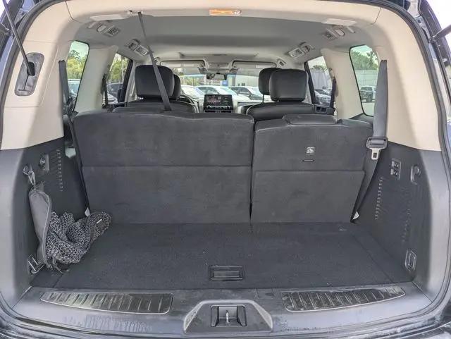 2023 INFINITI QX80 LUXE