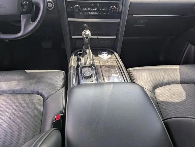 2023 INFINITI QX80 LUXE
