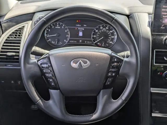 2023 INFINITI QX80 LUXE