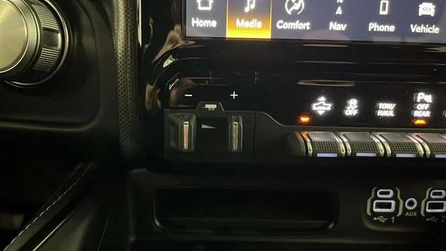 2023 Ram 1500 Limited Crew Cab 4x4 5'7" Box