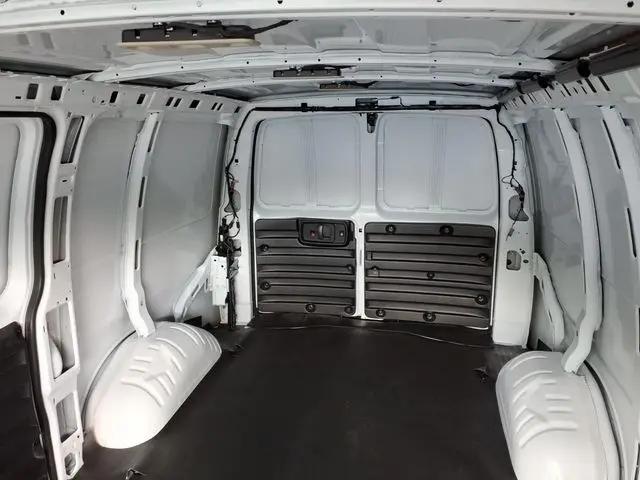 2026 GMC Savana Cargo 2500 Regular Wheelbase, Work Van, RWD