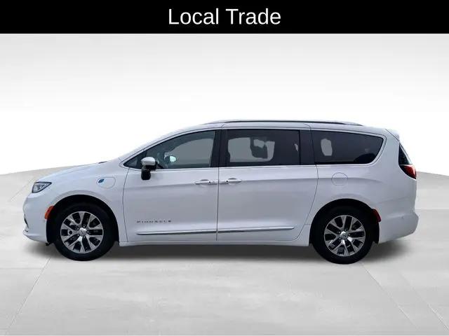 2025 Chrysler Pacifica Hybrid Pinnacle