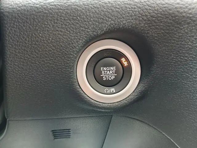 2025 Chrysler Pacifica Hybrid Pinnacle