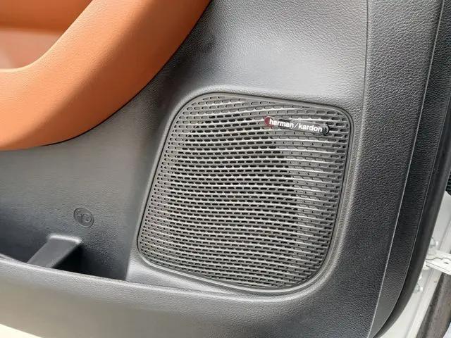2025 Chrysler Pacifica Hybrid Pinnacle