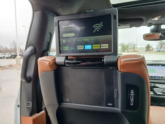 2025 Chrysler Pacifica Hybrid Pinnacle