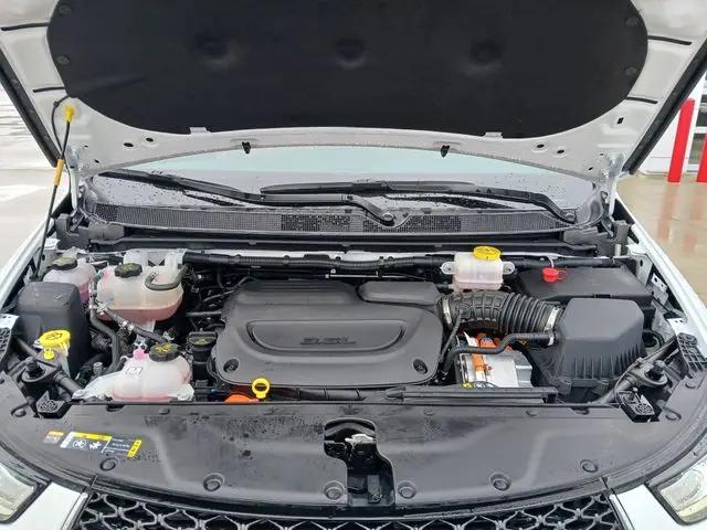 2025 Chrysler Pacifica Hybrid Pinnacle