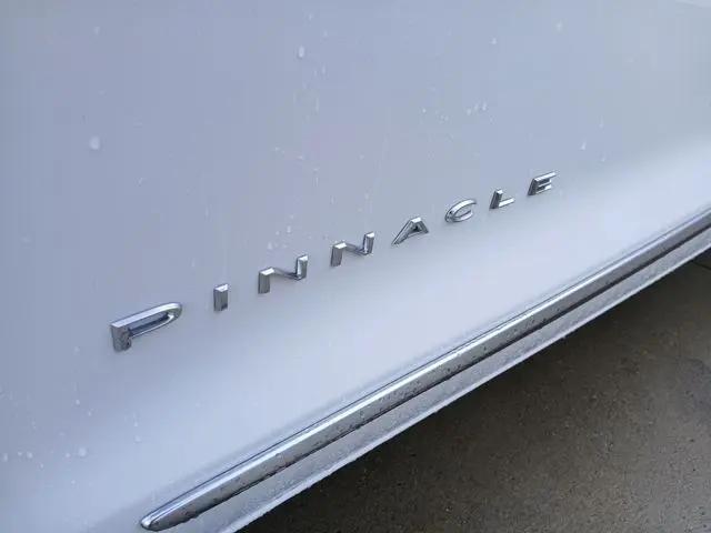 2025 Chrysler Pacifica Hybrid Pinnacle