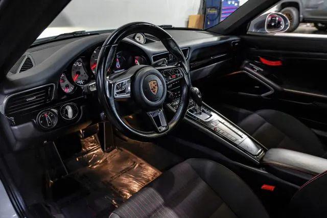 2019 Porsche 911 Carrera T