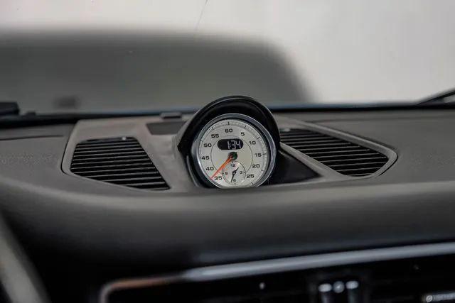 2019 Porsche 911 Carrera T