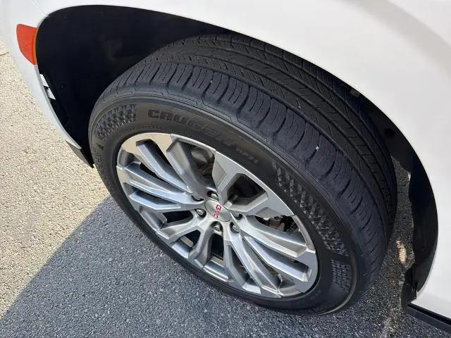 2021 GMC Yukon 4WD Denali