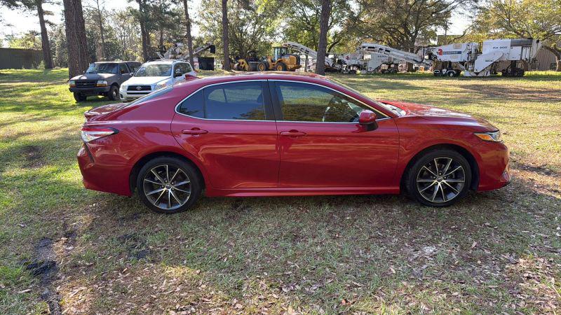 2020 Toyota Camry SE