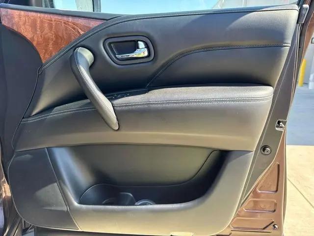 2018 INFINITI QX80 Standard