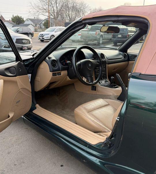 1999 Mazda MX-5 Base