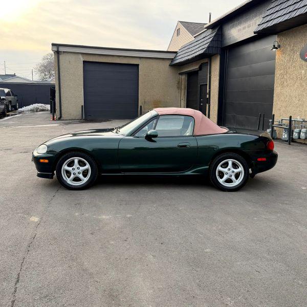 1999 Mazda MX-5 Base