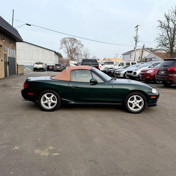 1999 Mazda MX-5 Base