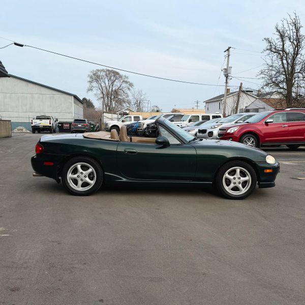 1999 Mazda MX-5 Base
