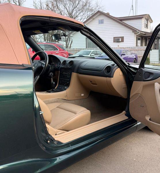 1999 Mazda MX-5 Base