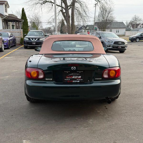 1999 Mazda MX-5 Base