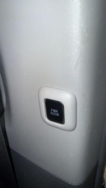 2017 Toyota Sienna XLE 8 Passenger
