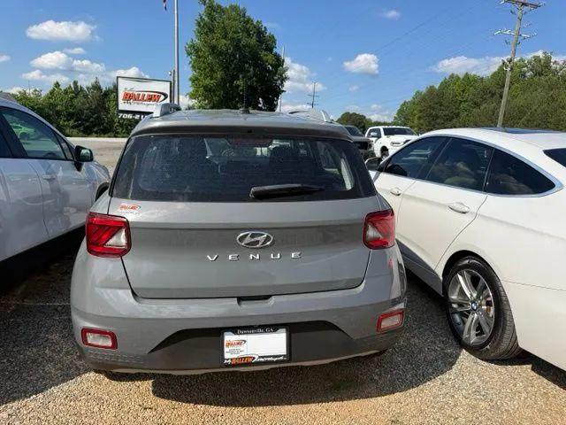 2023 Hyundai Venue SEL
