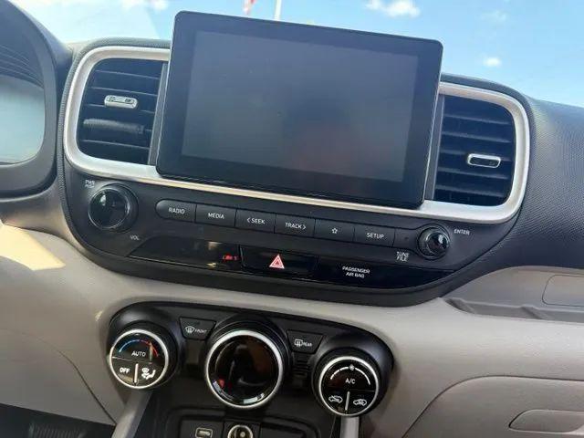 2023 Hyundai Venue SEL