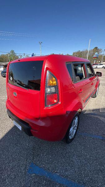 2011 Kia Soul +