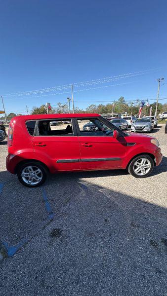 2011 Kia Soul +