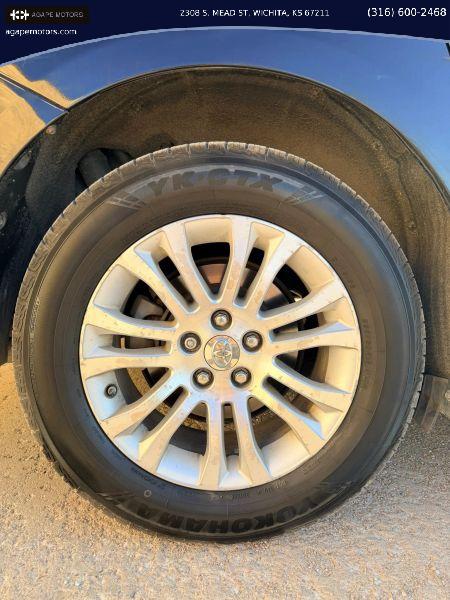 2015 Toyota Sienna XLE 8 Passenger