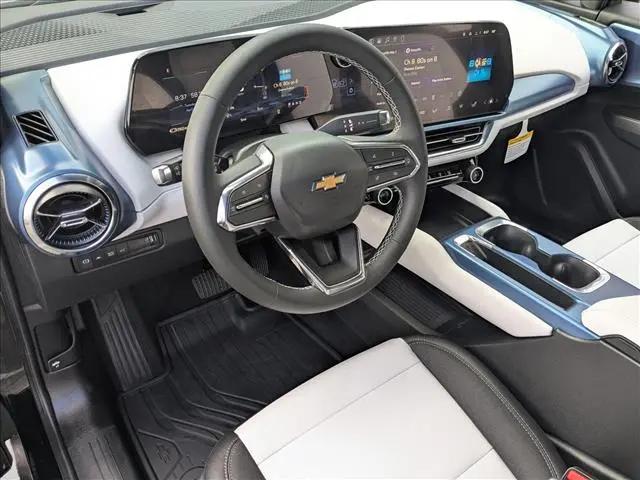 2026 Chevrolet Equinox LT 2