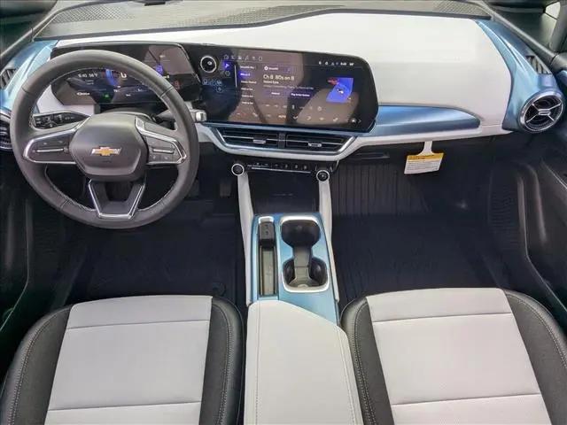 2026 Chevrolet Equinox LT 2