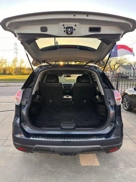 2016 Nissan Rogue SV