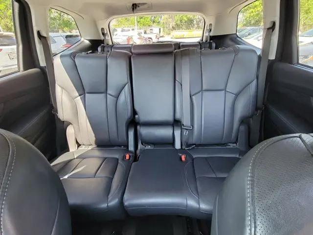 2023 Subaru Ascent Limited 8-Passenger