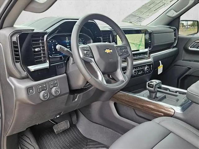 2026 Chevrolet Silverado 1500 4WD Crew Cab Standard Bed LT