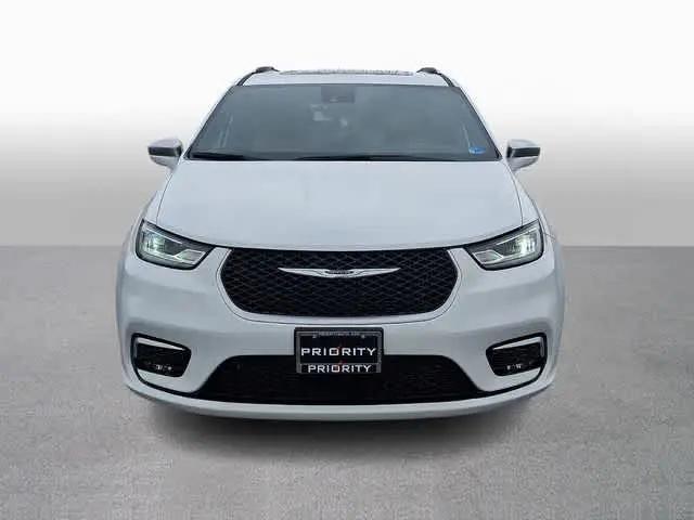 2024 Chrysler Pacifica Hybrid Pinnacle