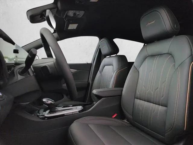 2026 Buick NV Avenir FWD