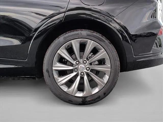 2026 Buick NV Avenir FWD