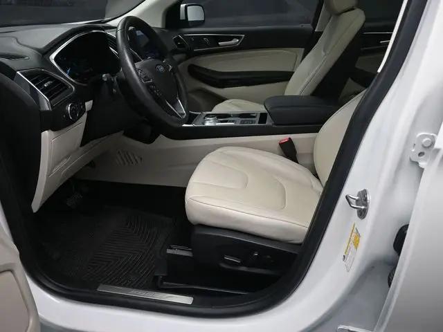 2021 Ford Edge Titanium