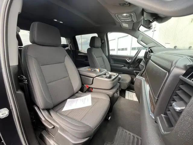 2023 Chevrolet Silverado 1500 4WD Crew Cab Standard Bed LT