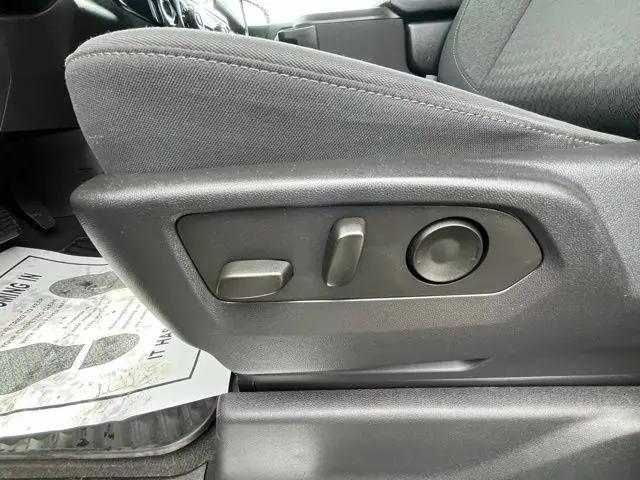 2023 Chevrolet Silverado 1500 4WD Crew Cab Standard Bed LT