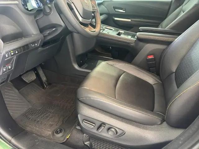 2025 Toyota Sienna Woodland Edition