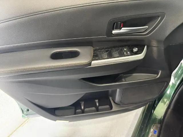 2025 Toyota Sienna Woodland Edition
