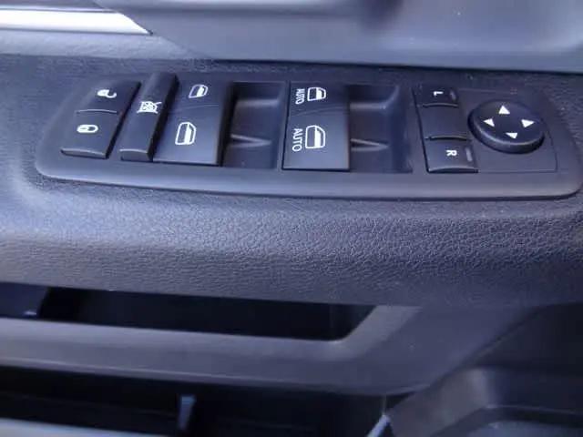 2024 Ram 1500 Classic SLT Quad Cab 4x2 6'4" Box