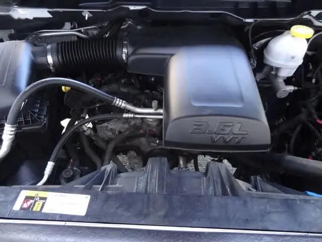 2024 Ram 1500 Classic SLT Quad Cab 4x2 6'4" Box