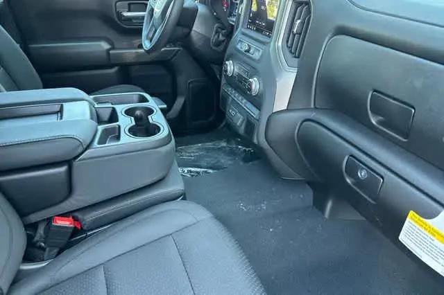2026 GMC Sierra 1500 Crew Cab, Short Bed, Pro, 4WD