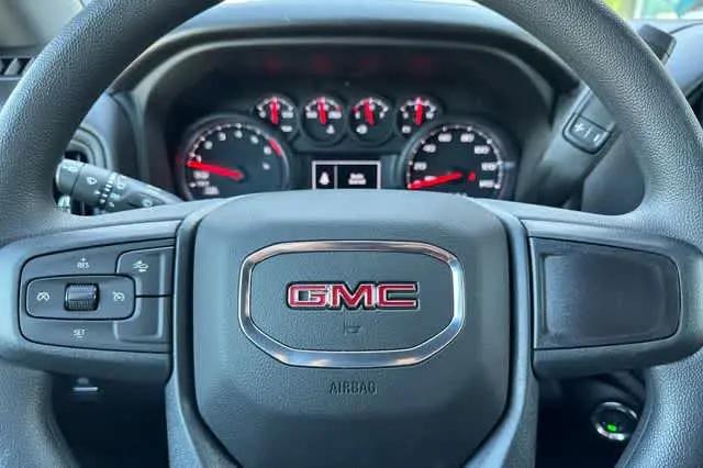 2026 GMC Sierra 1500 Crew Cab, Short Bed, Pro, 4WD